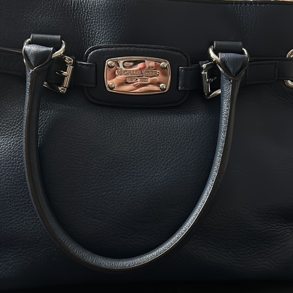 Michael Kors Blue Hamilton Shoulder Bag - Picture 2 of 16